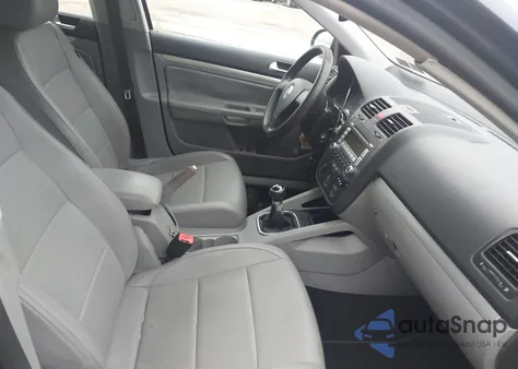 2007 Volkswagen Jetta 2.5 z USA, uszkodzony, nr VIN 3VWSF71K87M046471